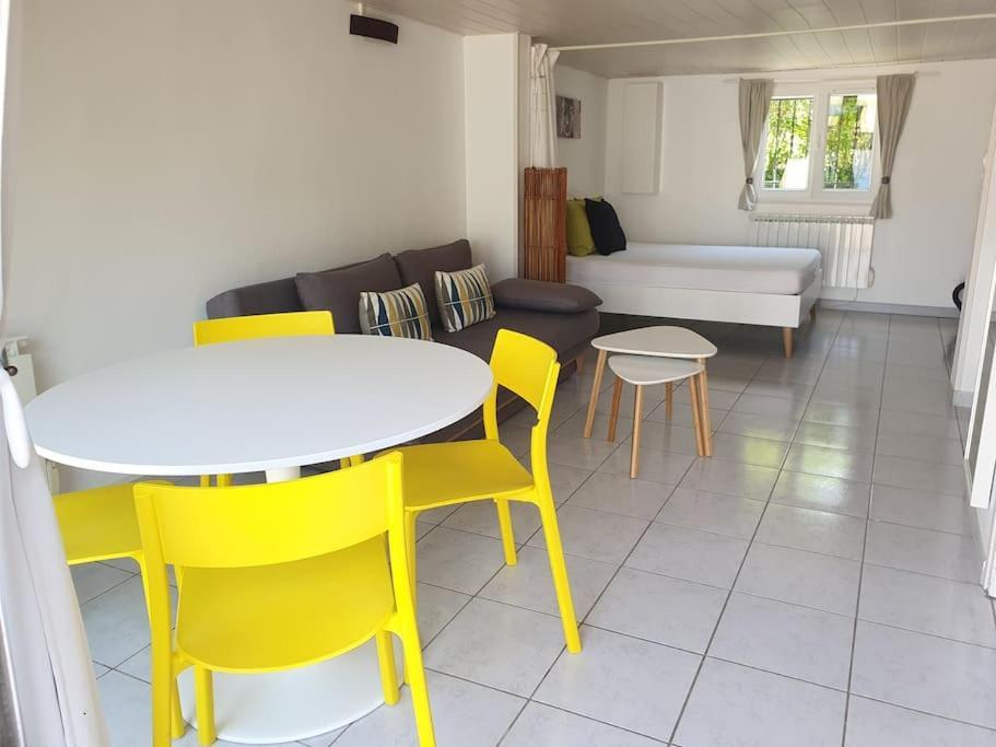 Logement Amboise Centre Avec Terrasse Privee ภายนอก รูปภาพ