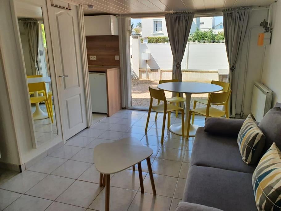 Logement Amboise Centre Avec Terrasse Privee ภายนอก รูปภาพ